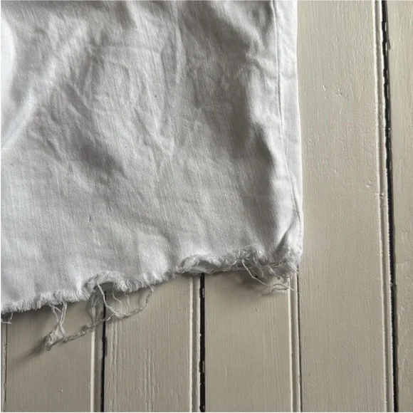 Seven7 Jeans Sunset Bermuda Shorts White Size 10 - Picture 3 of 7